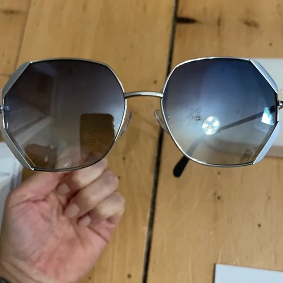 Diane Von Furstenberg sunglasses - Picture 5 of 5